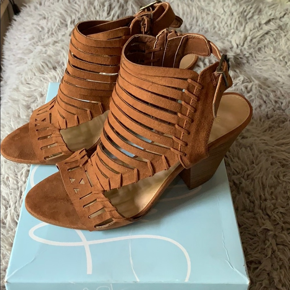 Shoe Dazzle Brown Heels - Perfect for Fall!